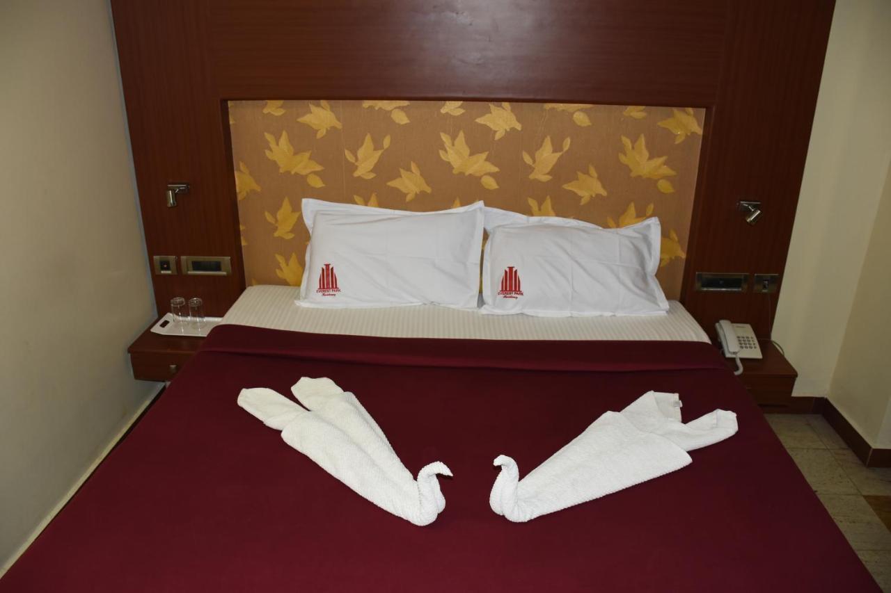 Everest Park Residency Tiruchirappalli Exteriör bild